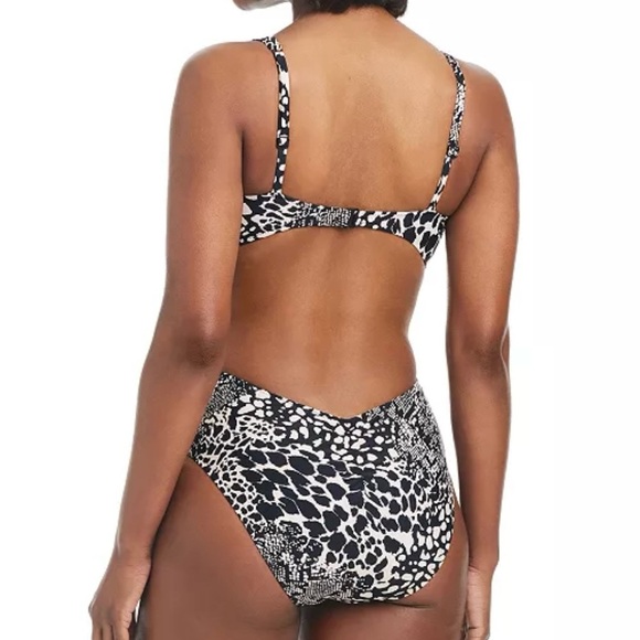 NWT Bar III Women's Printed Plunge-Neck Cut-Out Monokini Large - Picture 2 of 2